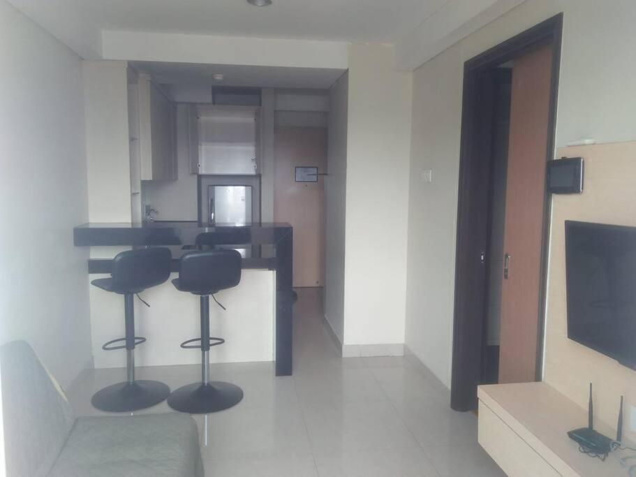 Mg Suite 1Bedroom Apartment By Just Inn Management Semarang Luaran gambar